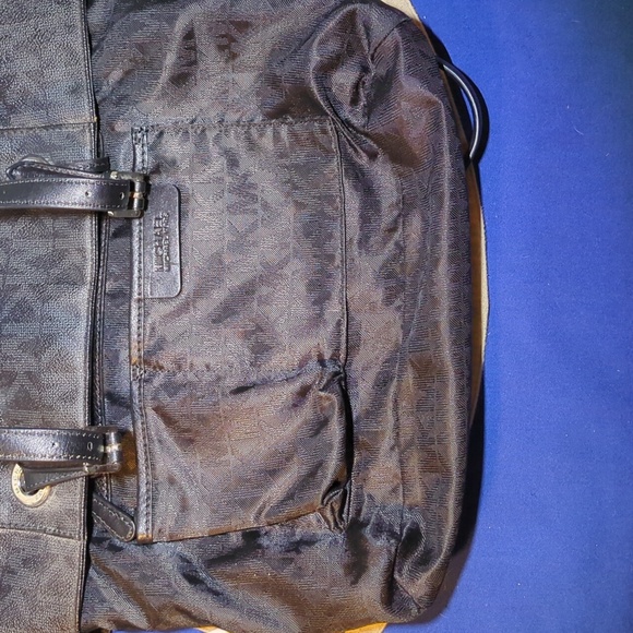 Michael Kors Jet Set Monogram Leather Tote NOW ONLY $75 - Picture 8 of 14